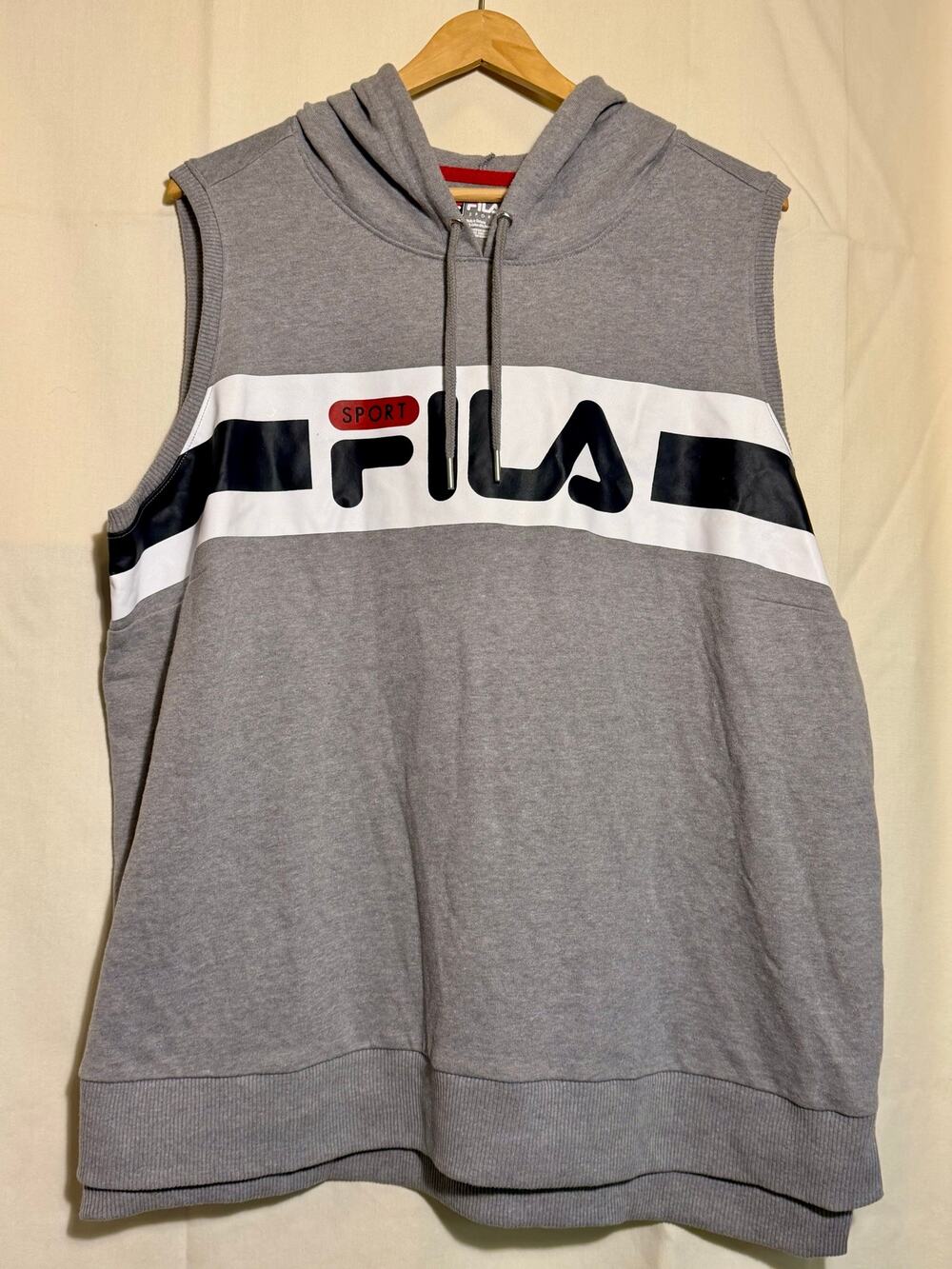 Filz Sport Sleeveless Sweatshirt Mens Size XL.